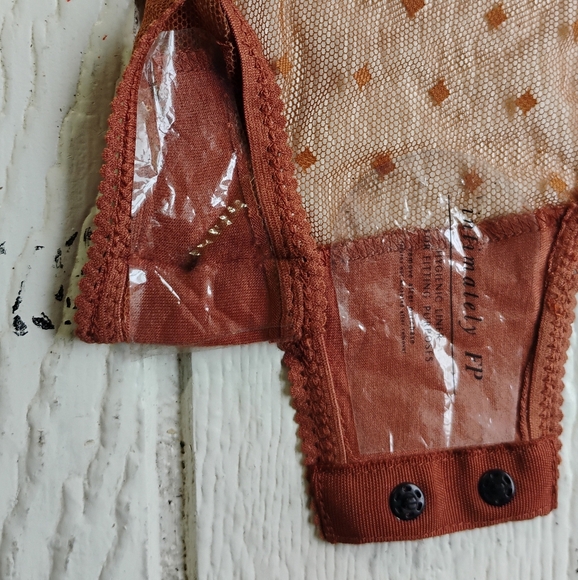 Free People Sunset Rose Bodysuit NWT Strappy Shimmer & Shine Women's Sz XS - Picture 8 of 16